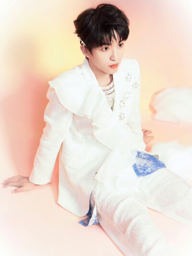 黄子弘凡